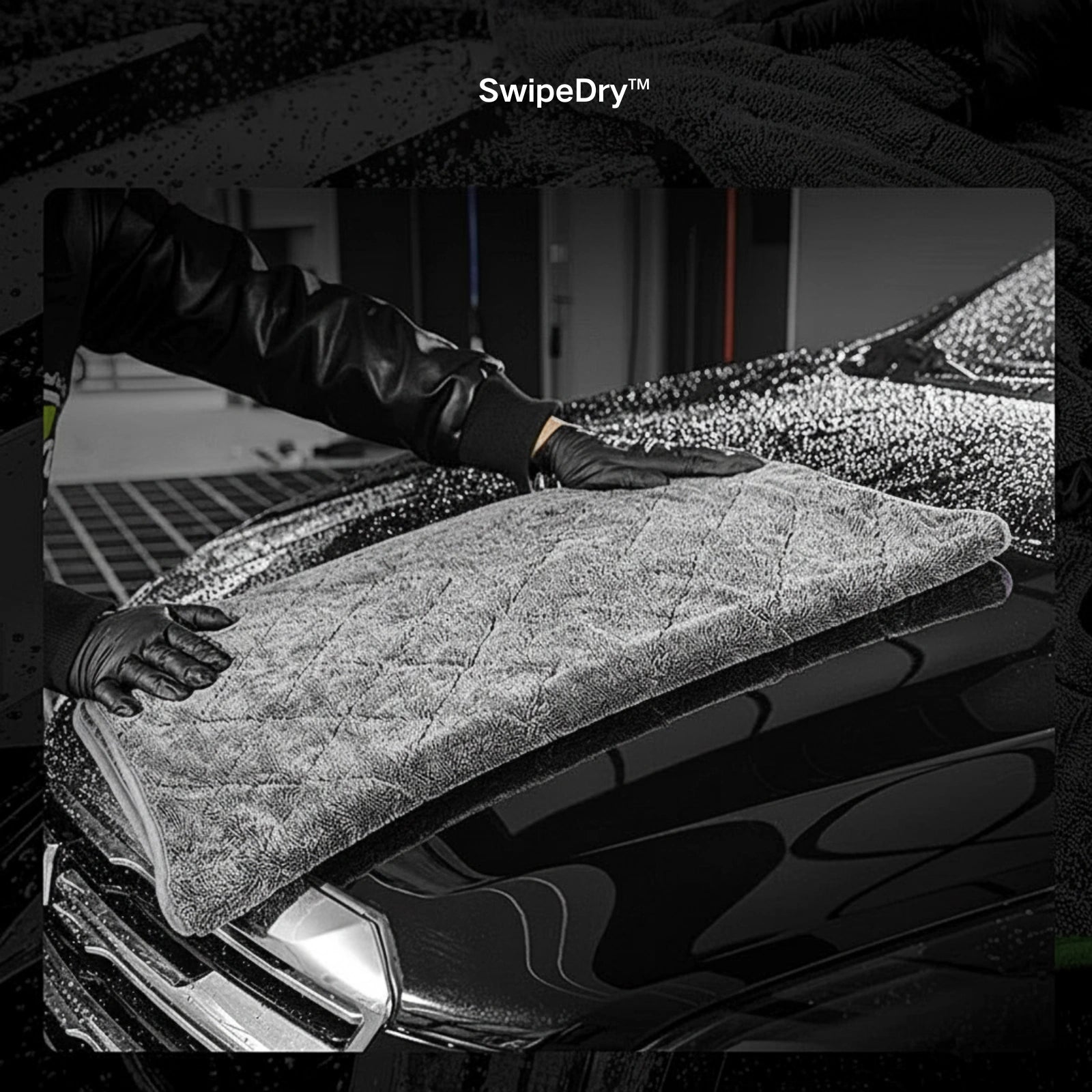 Macro shot of 1200 GSM twisted loop microfiber fibers for maximum water absorbency.