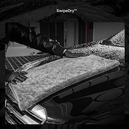 Macro shot of 1200 GSM twisted loop microfiber fibers for maximum water absorbency.